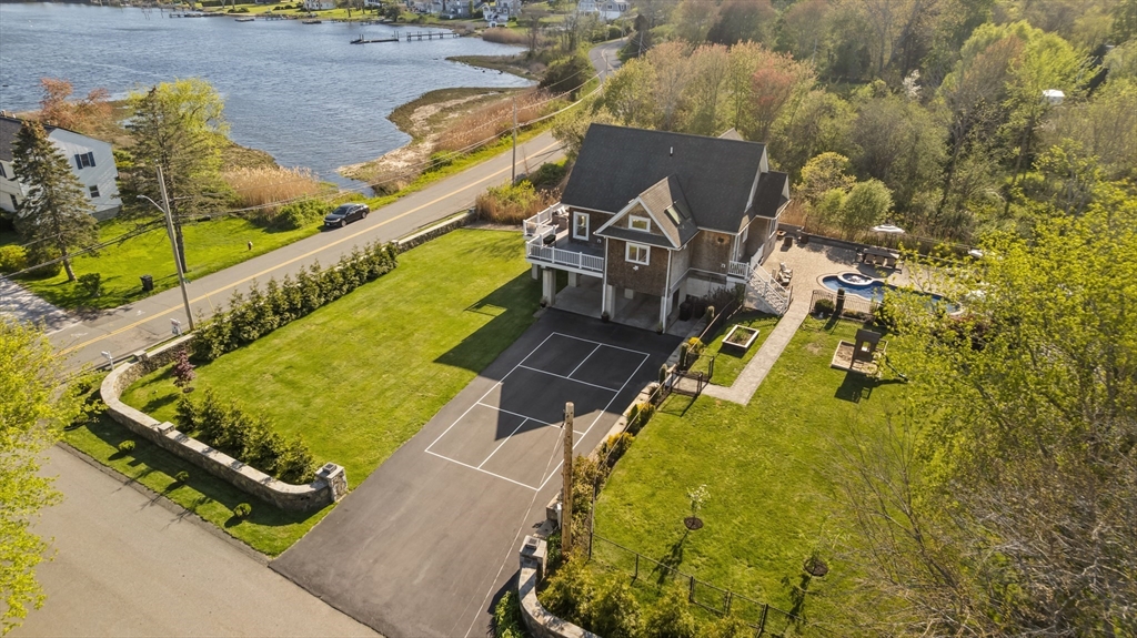 Photo: 517 Pearse Rd, Swansea, MA