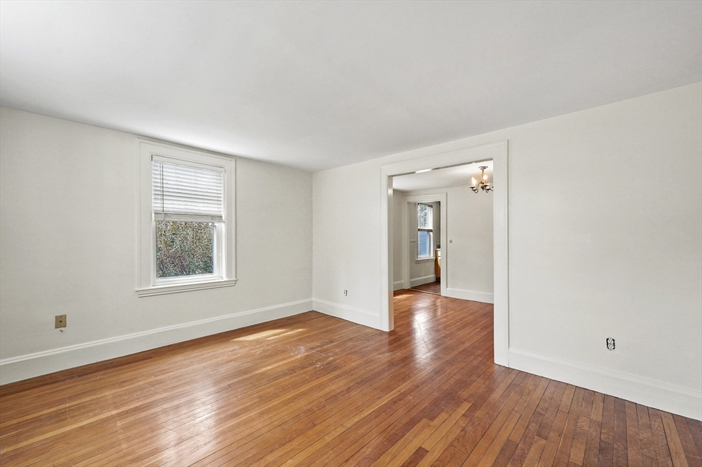 16 Winthrop St 1