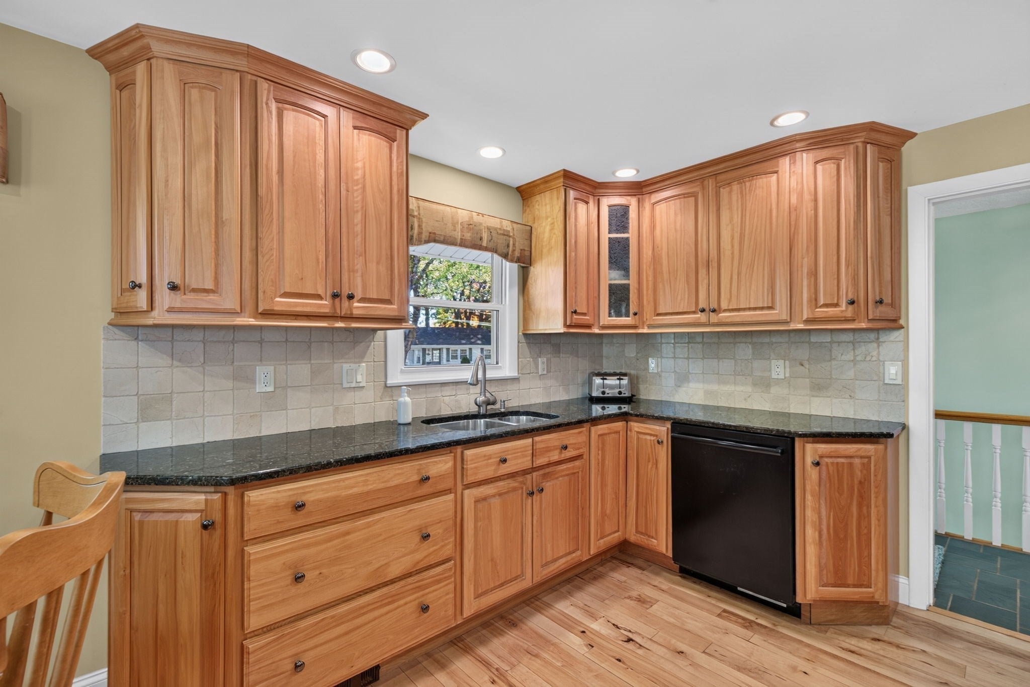 90 Woodstock St, North Andover, MA, 90 Woodstock St, North Andover, MA Photo #9