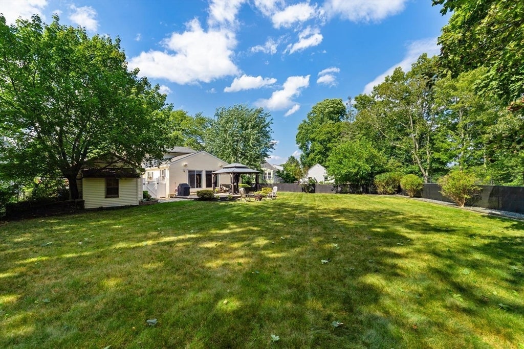 33 Griffin Rd, Peabody, MA Photo #16