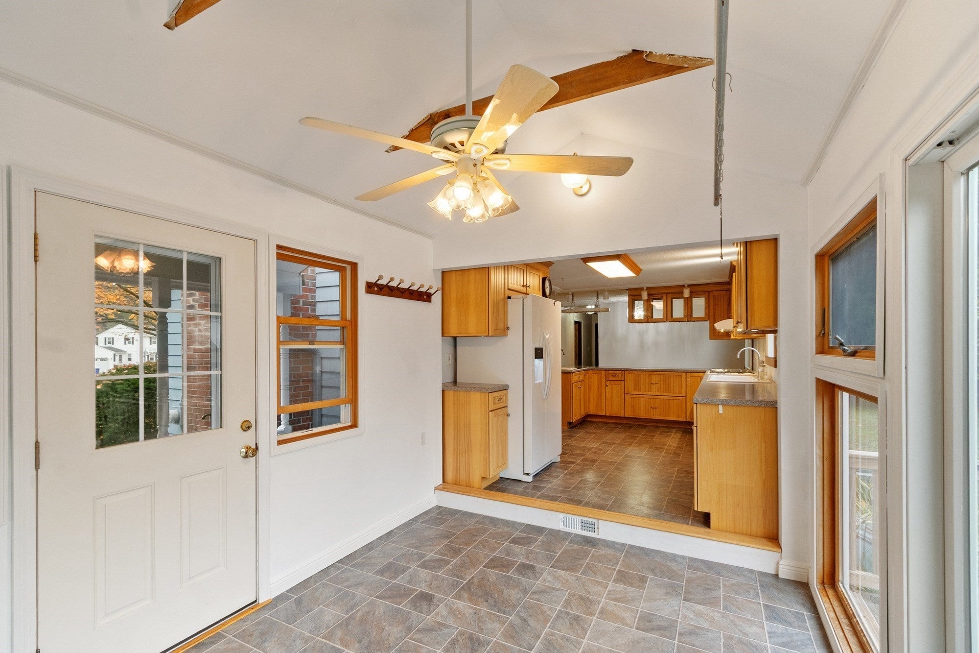 22 Doral Dr, Chelmsford, MA, 22 Doral Dr, Chelmsford, MA Photo #12