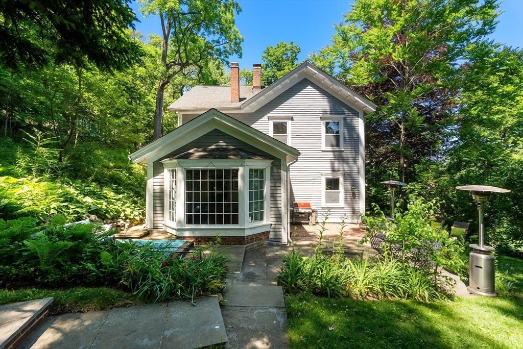 1 Hay Road