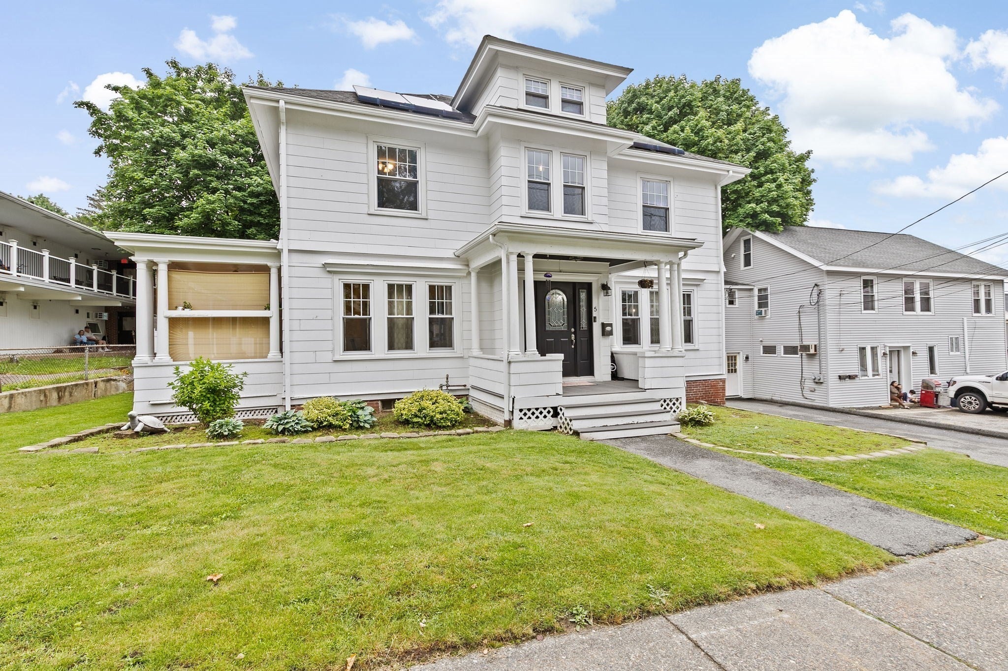 5 Pleasant Street