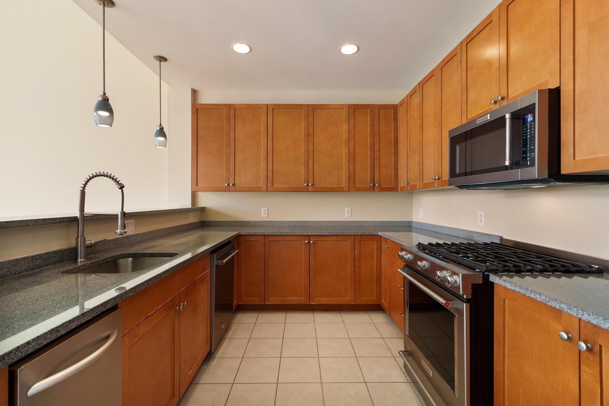 4 Harvest Drive #311, North Andover, MA, 4 Harvest Drive #311, North Andover, MA Photo #2