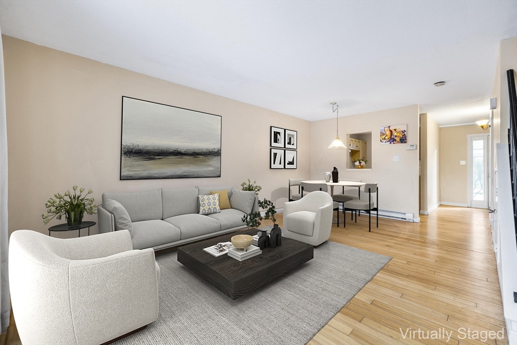 4 Village Brook Ln 4