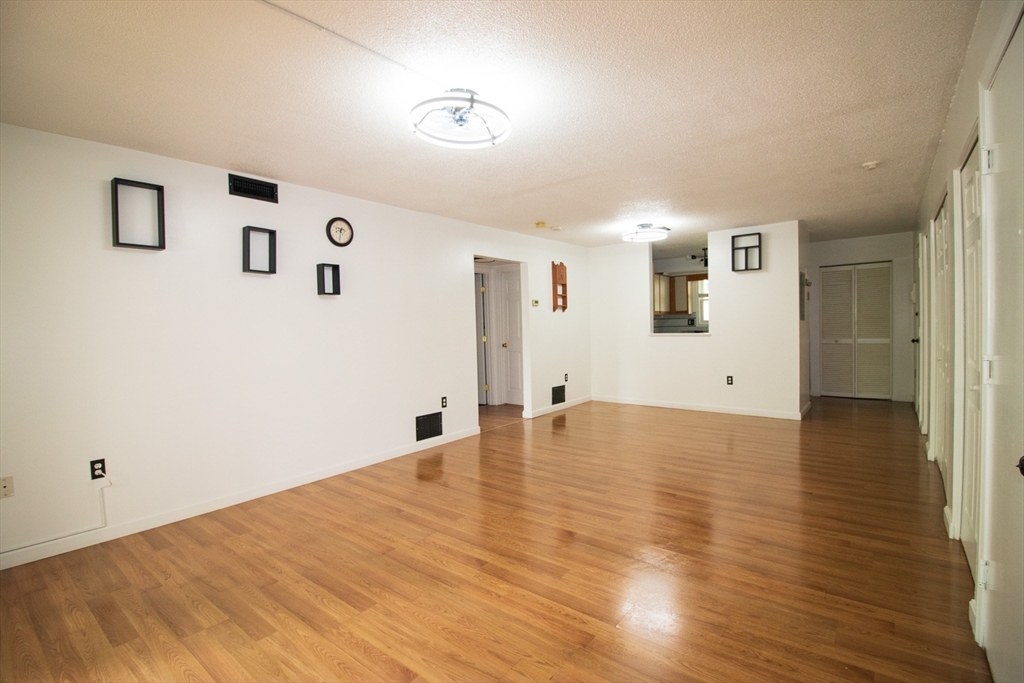 369 Aiken Ave 15