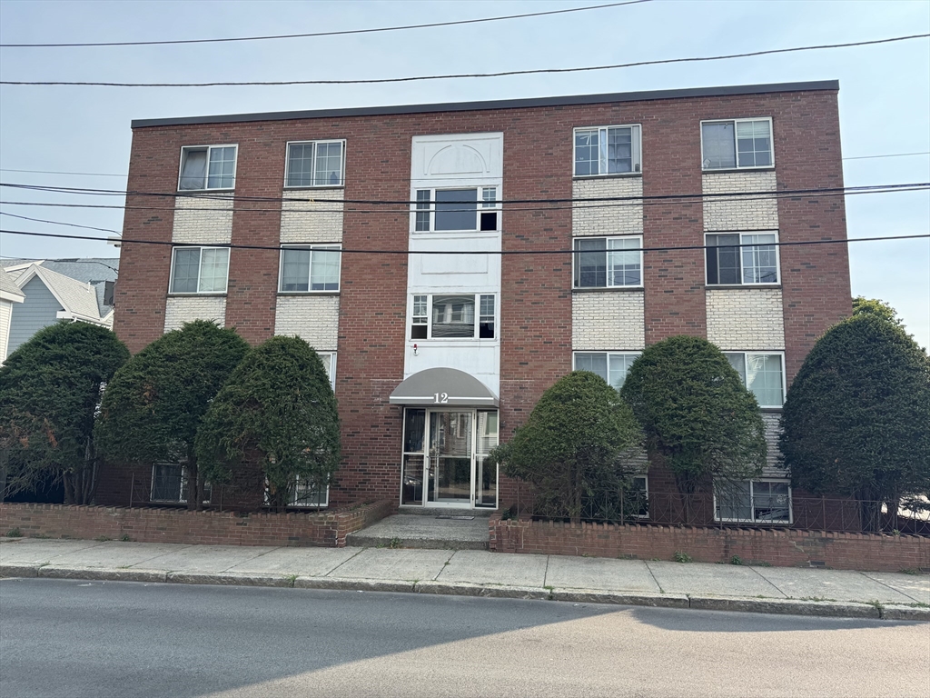 12 Woodland St 22