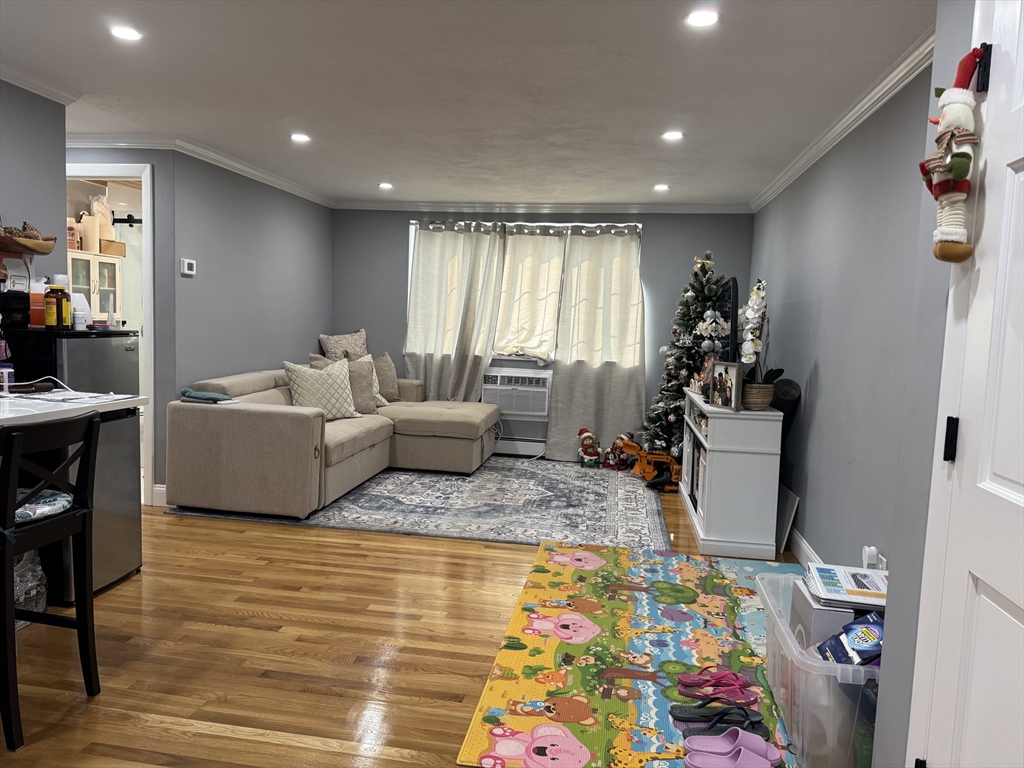 12 Woodland St 22