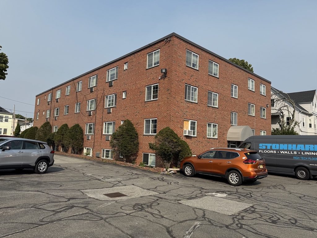 12 Woodland St 22