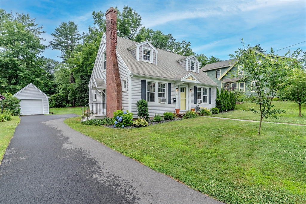 7 Burnett Ave