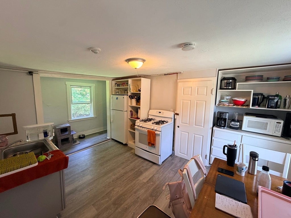 181 Pond St, Leominster, MA, 181 Pond St, Leominster, MA Photo #6