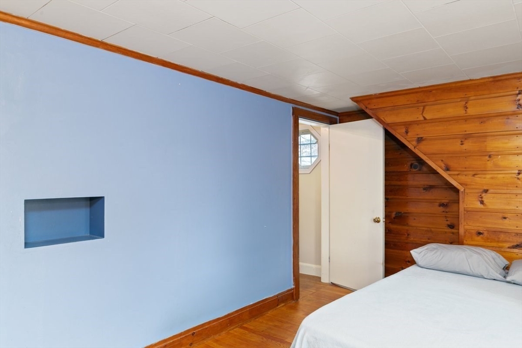 Methuen, Massachusetts 01844, United States, 4 Bedrooms Bedrooms, ,2 BathroomsBathrooms,Residential,Active,244396