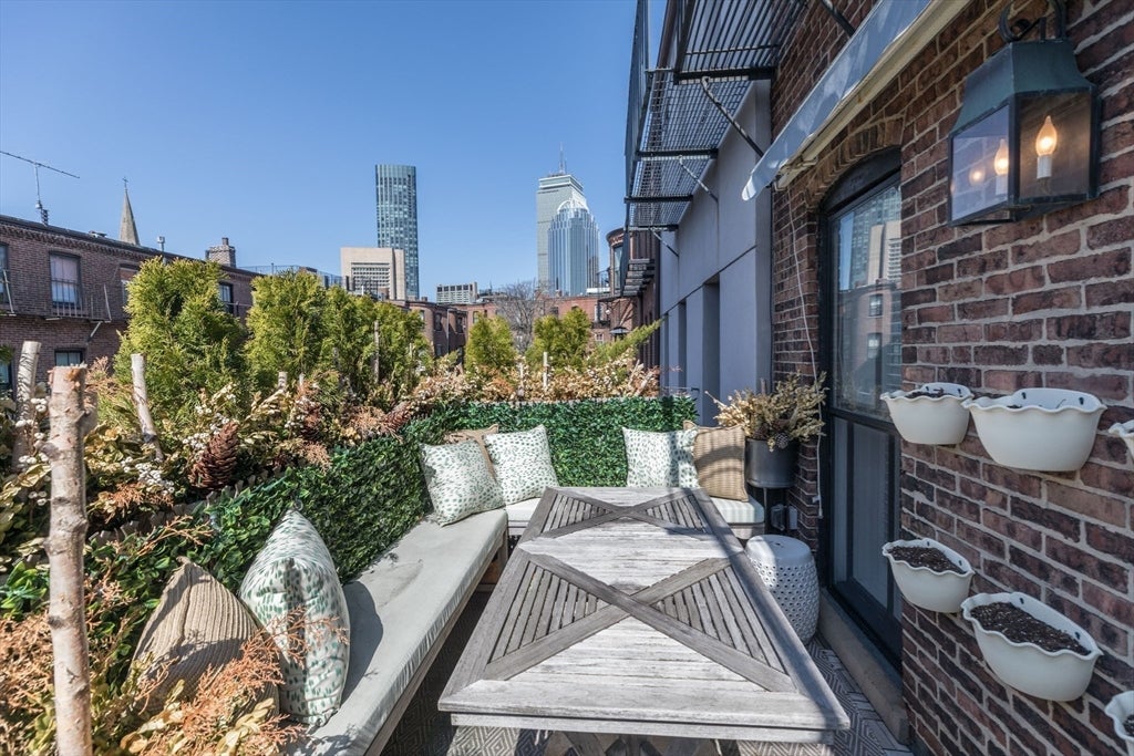 118 Pembroke St #2, Boston, MA Photo #7