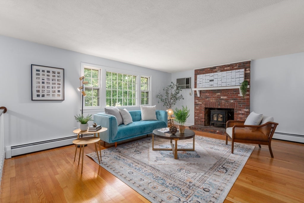 108 Greenwood Rd