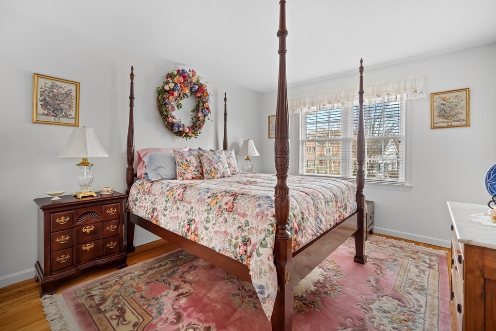 Westfield, Massachusetts 01085, United States, 4 Bedrooms Bedrooms, ,4 BathroomsBathrooms,Residential,Contingent,151995