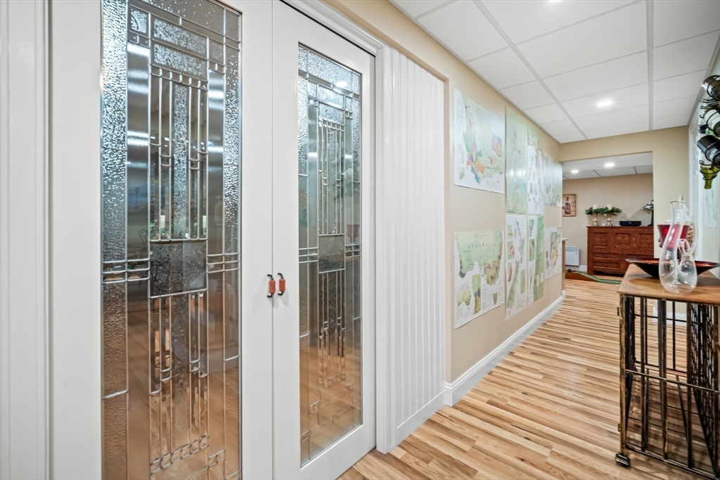 Westfield, Massachusetts 01085, United States, 4 Bedrooms Bedrooms, ,4 BathroomsBathrooms,Residential,Contingent,151995