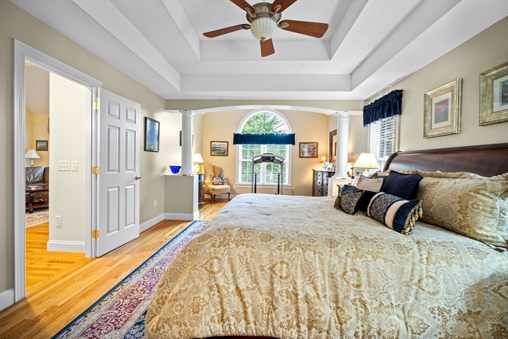 Westfield, Massachusetts 01085, United States, 4 Bedrooms Bedrooms, ,4 BathroomsBathrooms,Residential,Contingent,151995