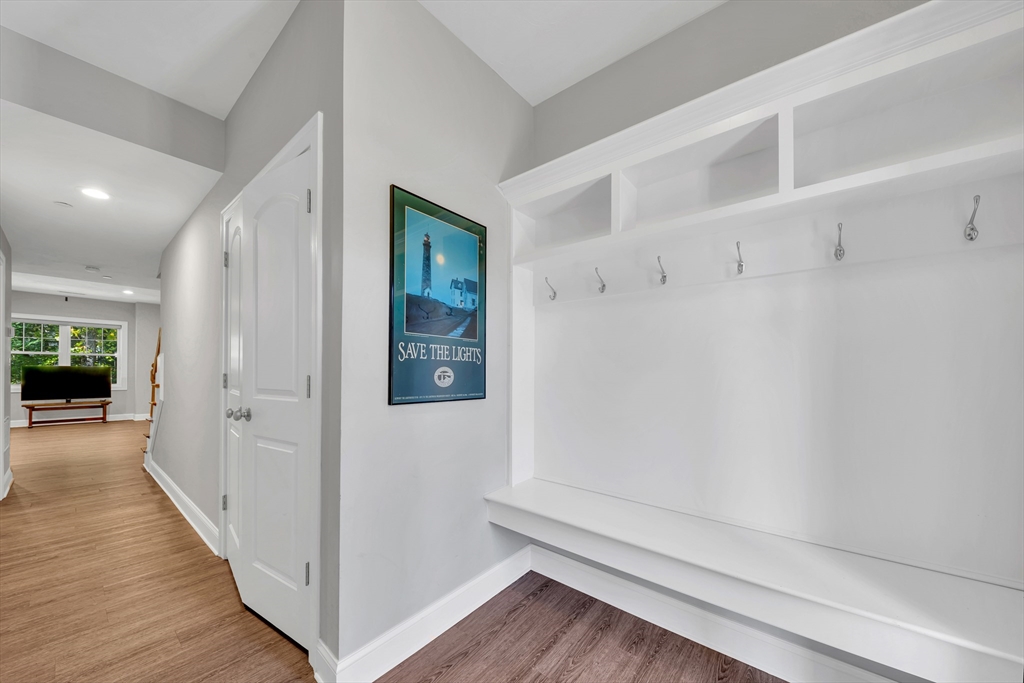1455 Main St 8