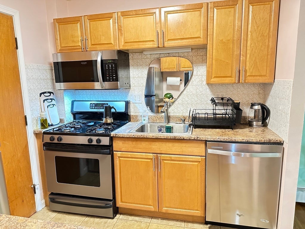458-460 Eastern Ave #14, Lynn, MA, 458-460 Eastern Ave #14, Lynn, MA Photo #17
