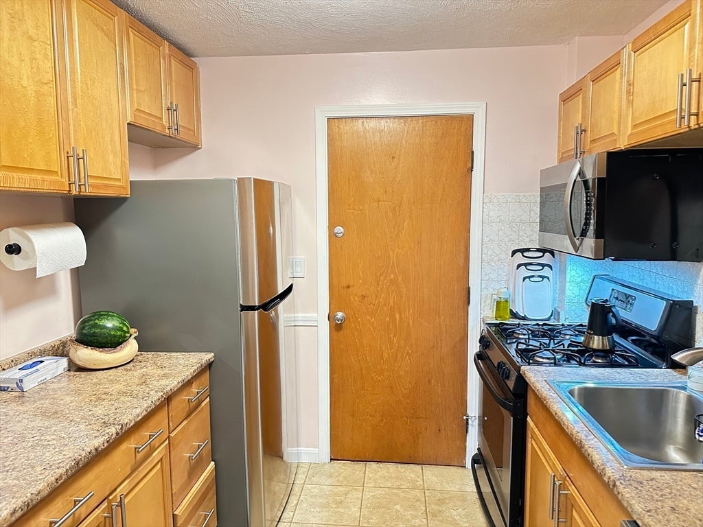 458-460 Eastern Ave #14, Lynn, MA, 458-460 Eastern Ave #14, Lynn, MA Photo #15