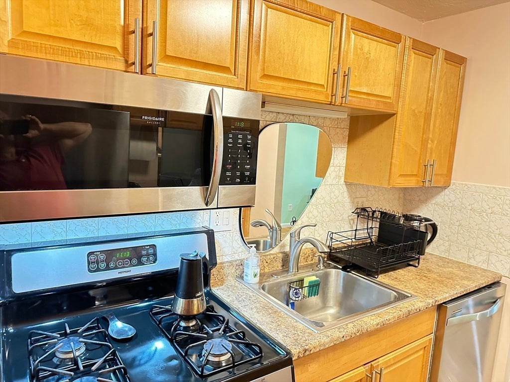 458-460 Eastern Ave #14, Lynn, MA, 458-460 Eastern Ave #14, Lynn, MA Photo #18