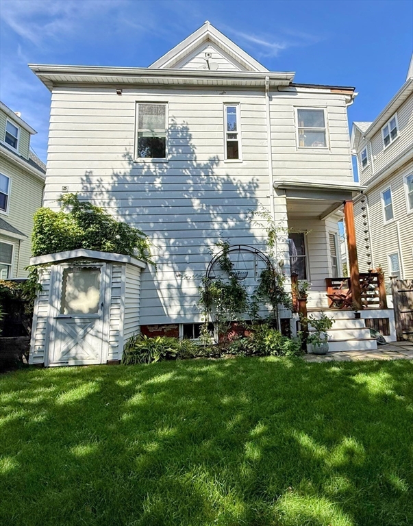 26 Gibbens St