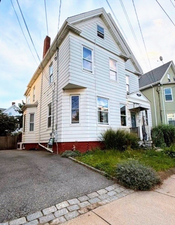 26 Gibbens St
