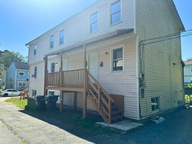 Springfield, Massachusetts 01107, United States, 3 Bedrooms Bedrooms, ,2 BathroomsBathrooms,Residential,Active,218475