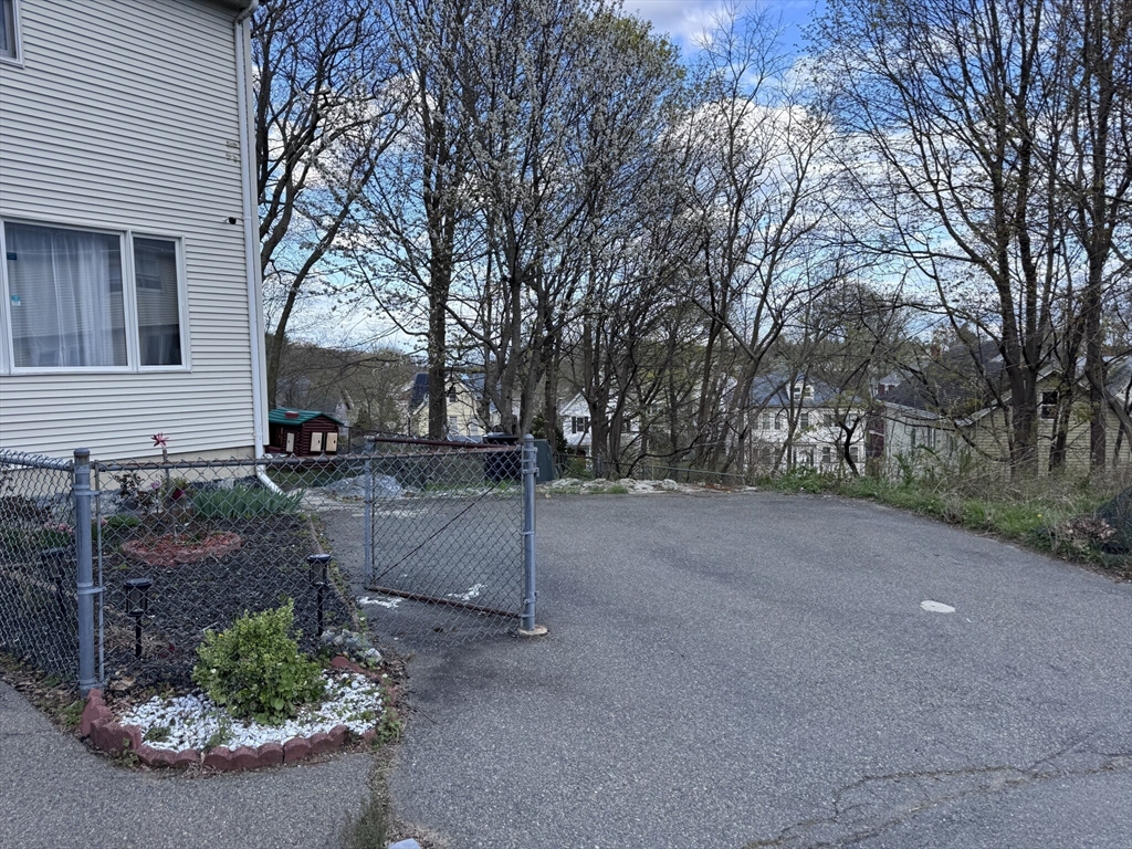 30 Wallace Cir 30