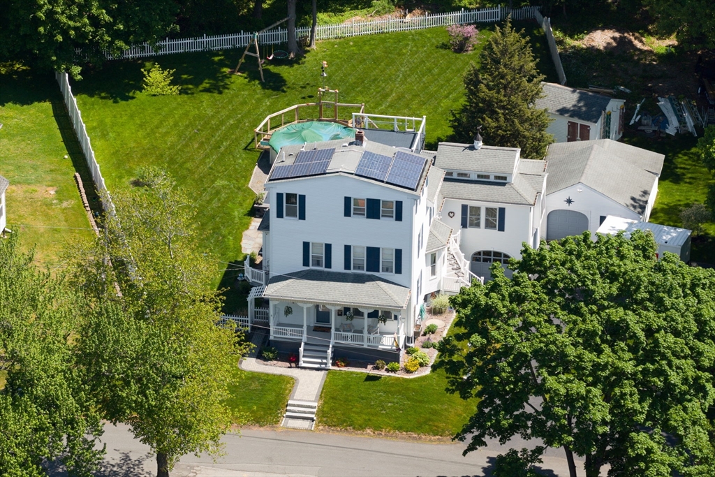 40 Water St