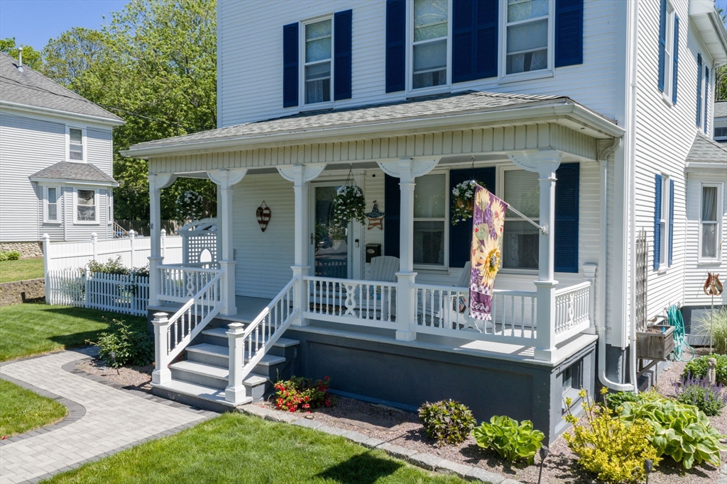 40 Water St