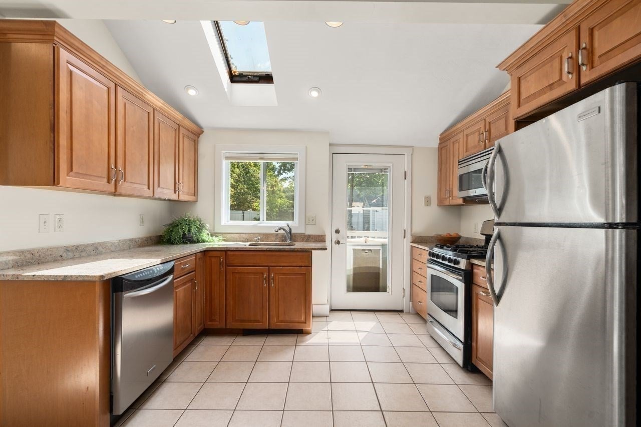 12 Oconnell Ave #12, Quincy, MA Photo #6
