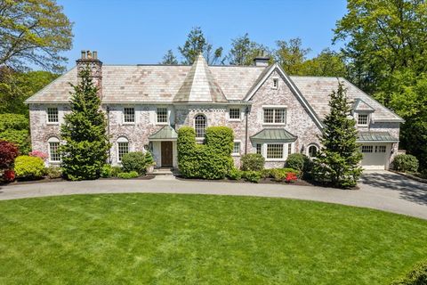 157 Edmunds Rd Wellesley MA 02481