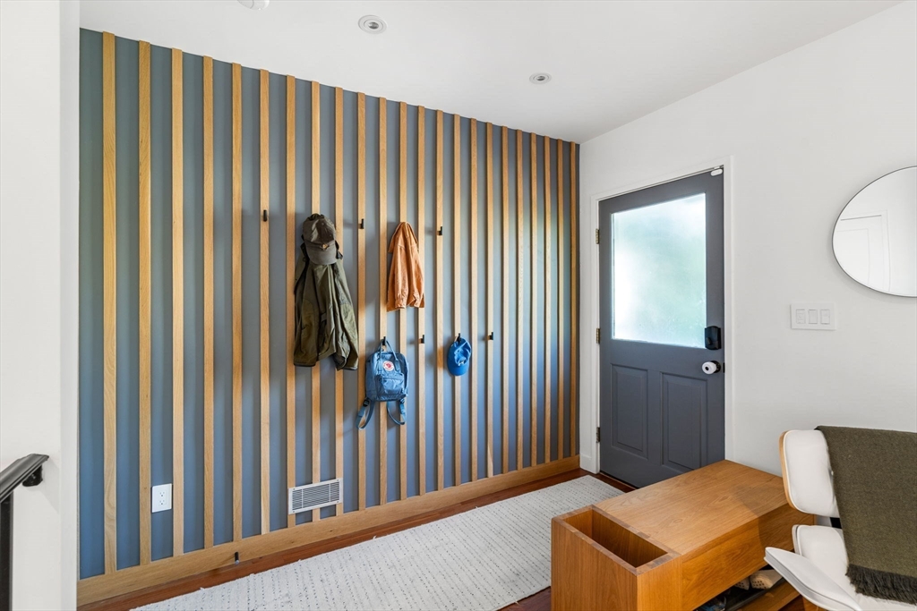 138 Mason Terrace 1