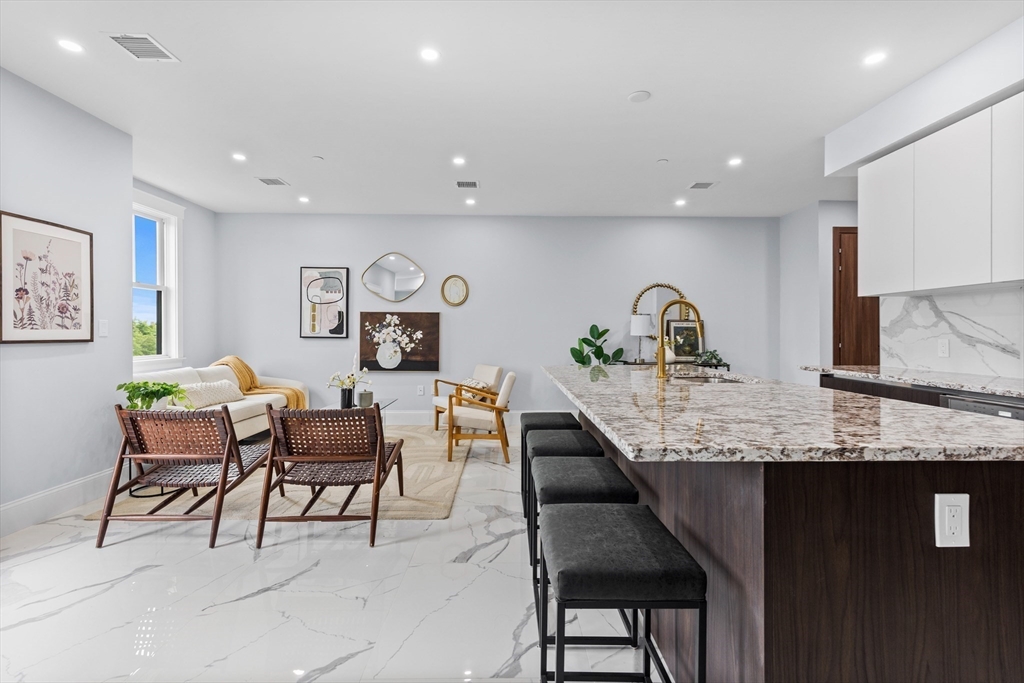 32 Pearl St 5