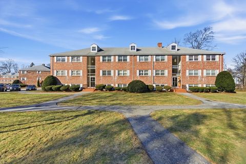 78 Edgelawn Avenue 8 North Andover MA 01845