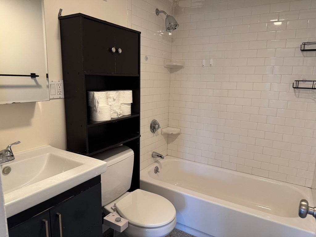 62 Carey Ave #6, Watertown, MA, 62 Carey Ave #6, Watertown, MA Photo #7