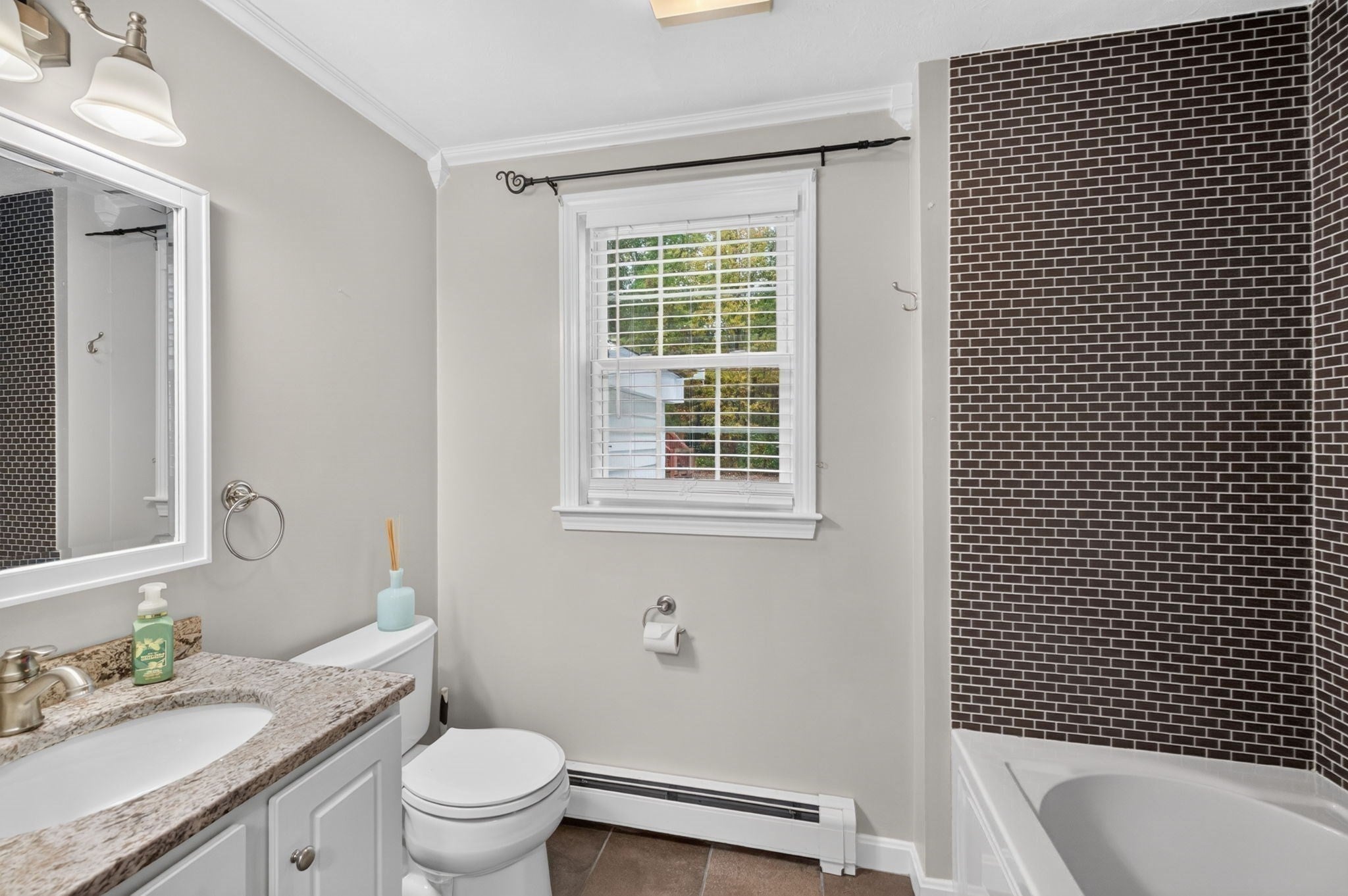 45 Metacomet Ave, Taunton, MA Photo #13