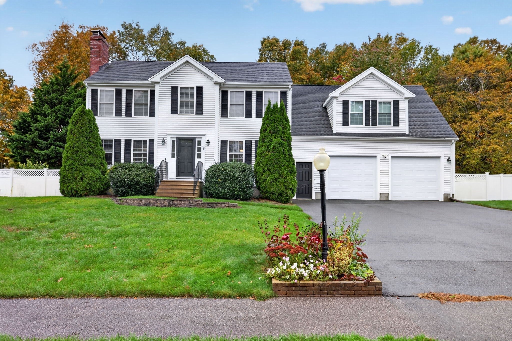 45 Metacomet Ave, Taunton, MA Photo #1