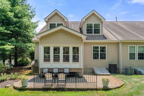 26 Stonebridge Dr 26 Hanson MA 02341