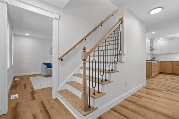 128 Memorial Dr, Shrewsbury, MA, 128 Memorial Dr, Shrewsbury, MA Photo #16
