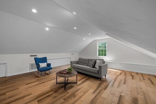 128 Memorial Dr, Shrewsbury, MA, 128 Memorial Dr, Shrewsbury, MA Photo #24