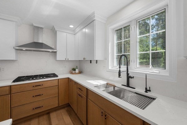 128 Memorial Dr, Shrewsbury, MA, 128 Memorial Dr, Shrewsbury, MA Photo #6