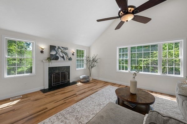 128 Memorial Dr, Shrewsbury, MA, 128 Memorial Dr, Shrewsbury, MA Photo #12