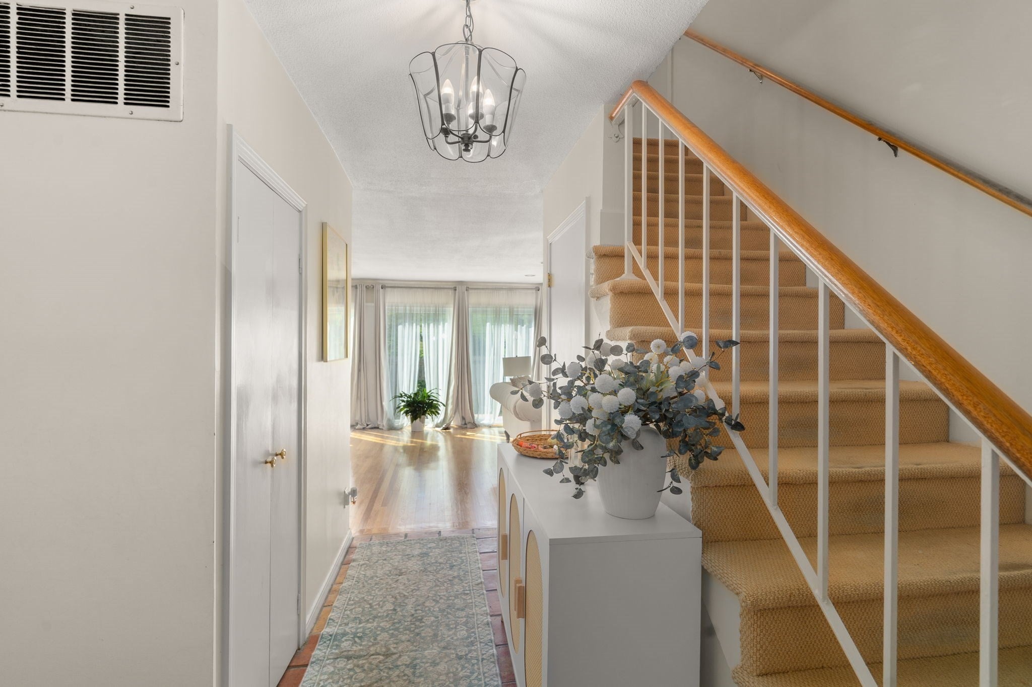 60 Hammond Pond Parkway #60, Brookline, MA, 60 Hammond Pond Parkway #60, Brookline, MA Photo #2