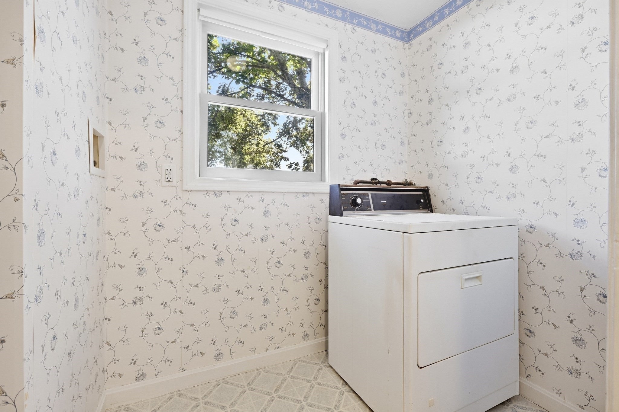 20 Elm St, Dracut, MA, 20 Elm St, Dracut, MA Photo #29