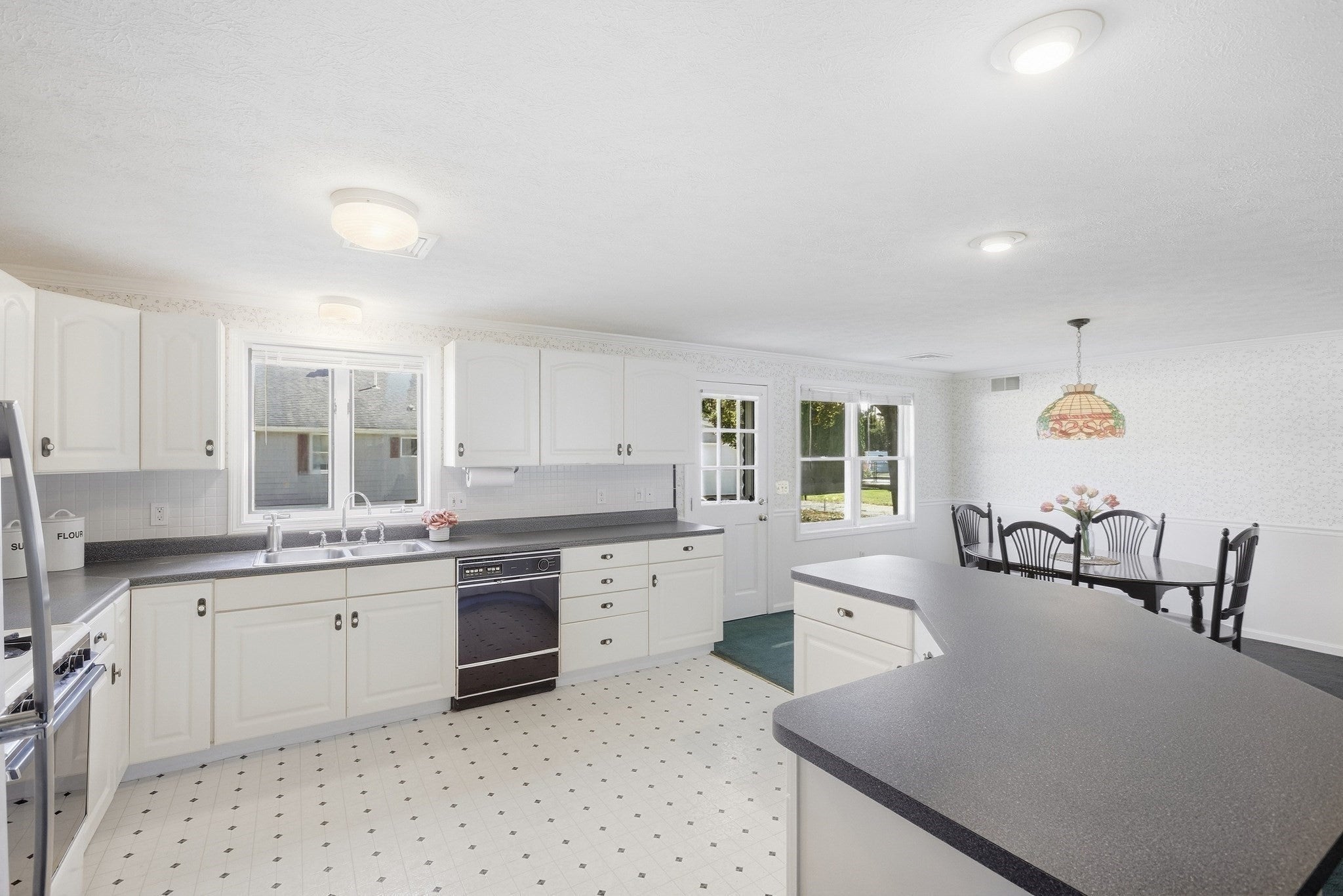 20 Elm St, Dracut, MA, 20 Elm St, Dracut, MA Photo #18