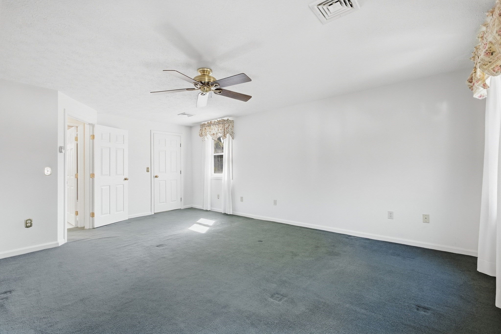 20 Elm St, Dracut, MA, 20 Elm St, Dracut, MA Photo #25