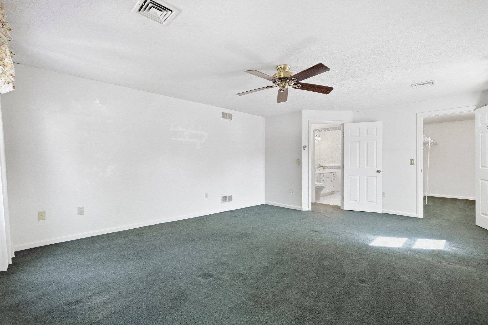 20 Elm St, Dracut, MA, 20 Elm St, Dracut, MA Photo #24