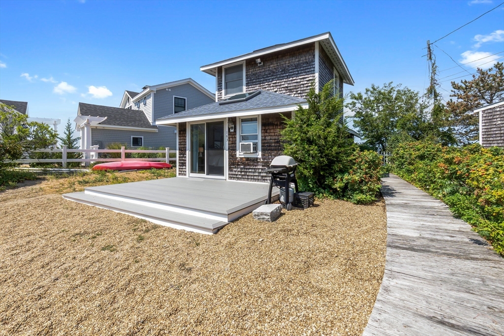 163 Old Point Rd